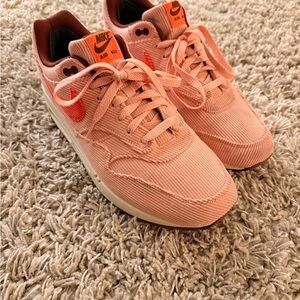 Nike Air Max 1 PRM Men's Corduroy Coral Stardust Sneakers Sz 12